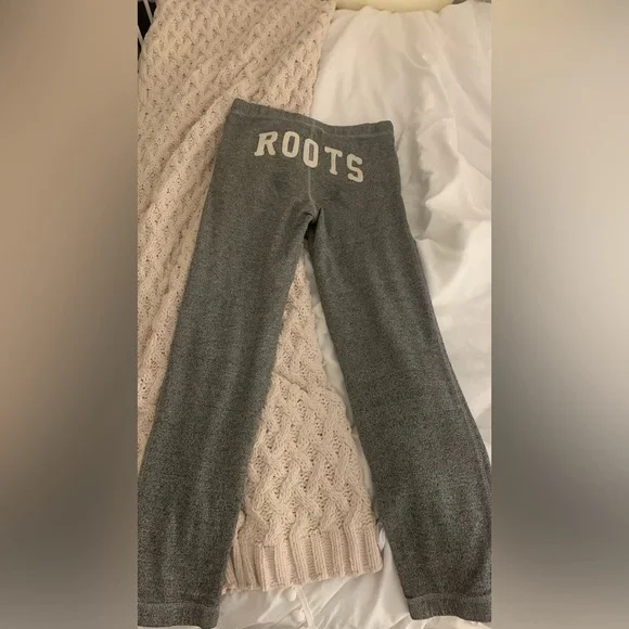 Girls Roots track pants!💕 - Picture 2 of 2
